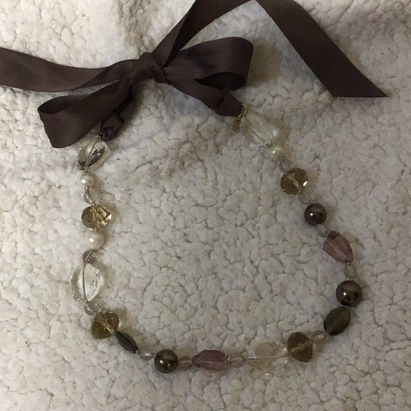 Brown tone & clear Lucite w Br Pearls necklace❣️ - Picture 2 of 6